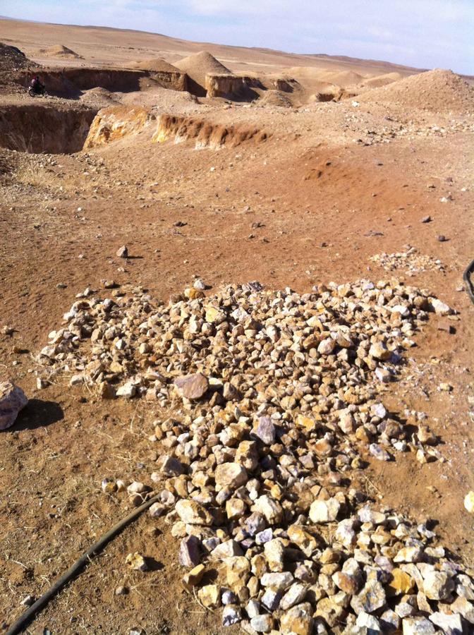 蒙古国矿业投资项目系列04----中戈壁省萤石矿简介